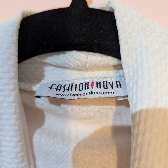 White plus size blazer - Picture 2 of 4